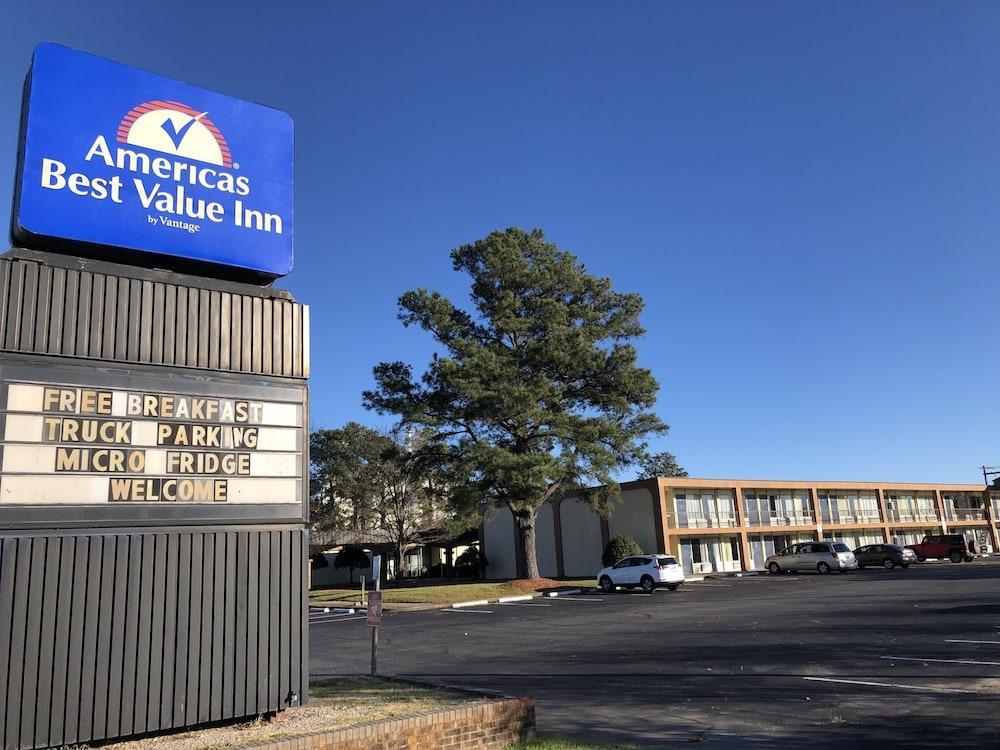 Americas Best Value Inn - Уилсон Экстерьер фото